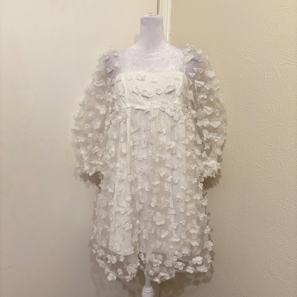 Storia Dresses & Skirts - Storia White 3D Floral Mesh Mini Dress Puff Sleeve Bridal Cottage Babydoll S